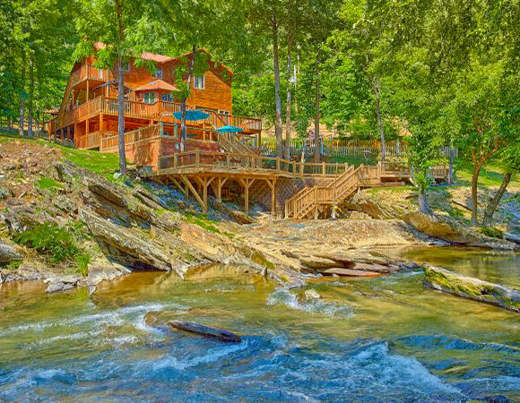 8 Riverside Cabins for a Peaceful Getaway